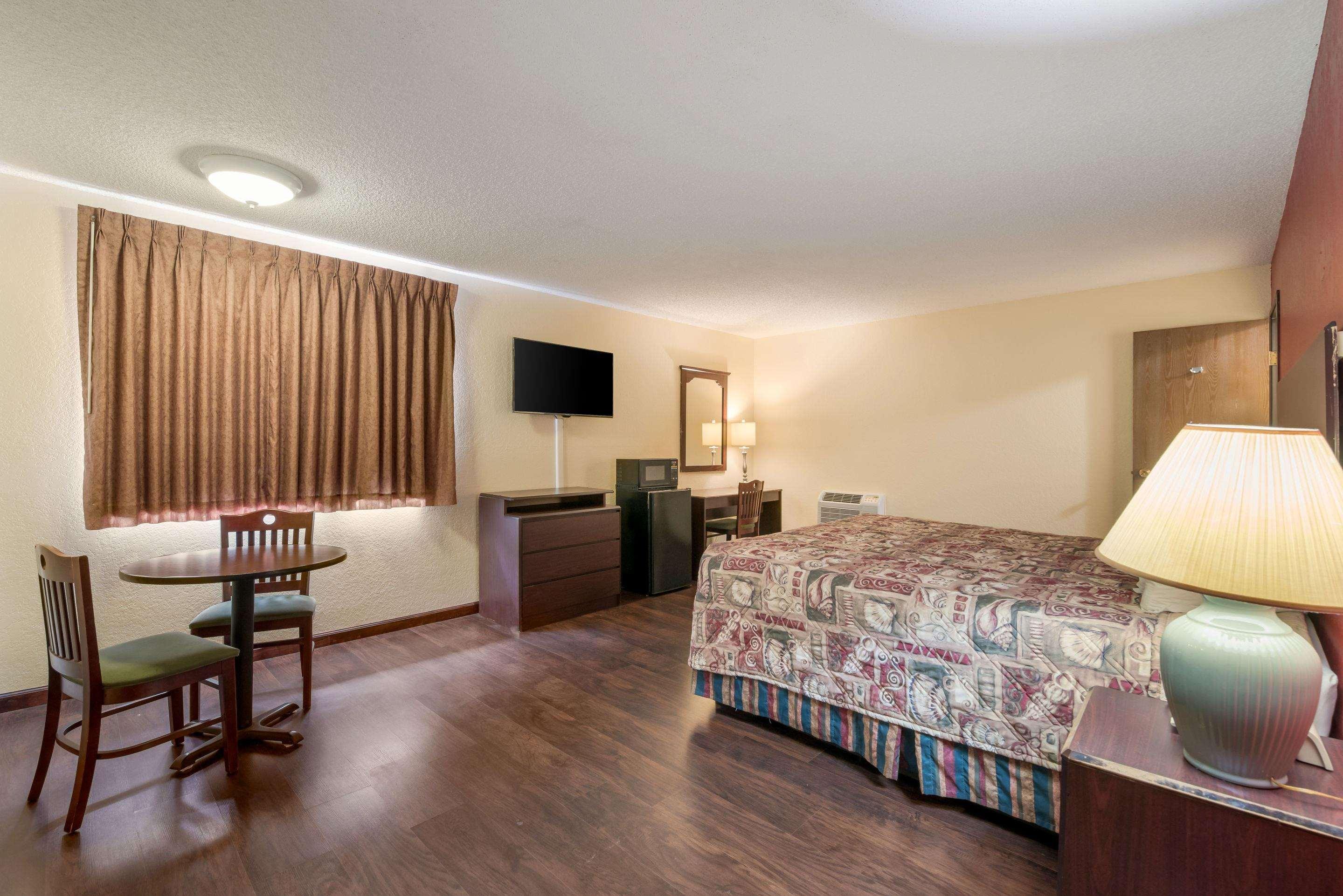 Rodeway Inn Benton Extérieur photo