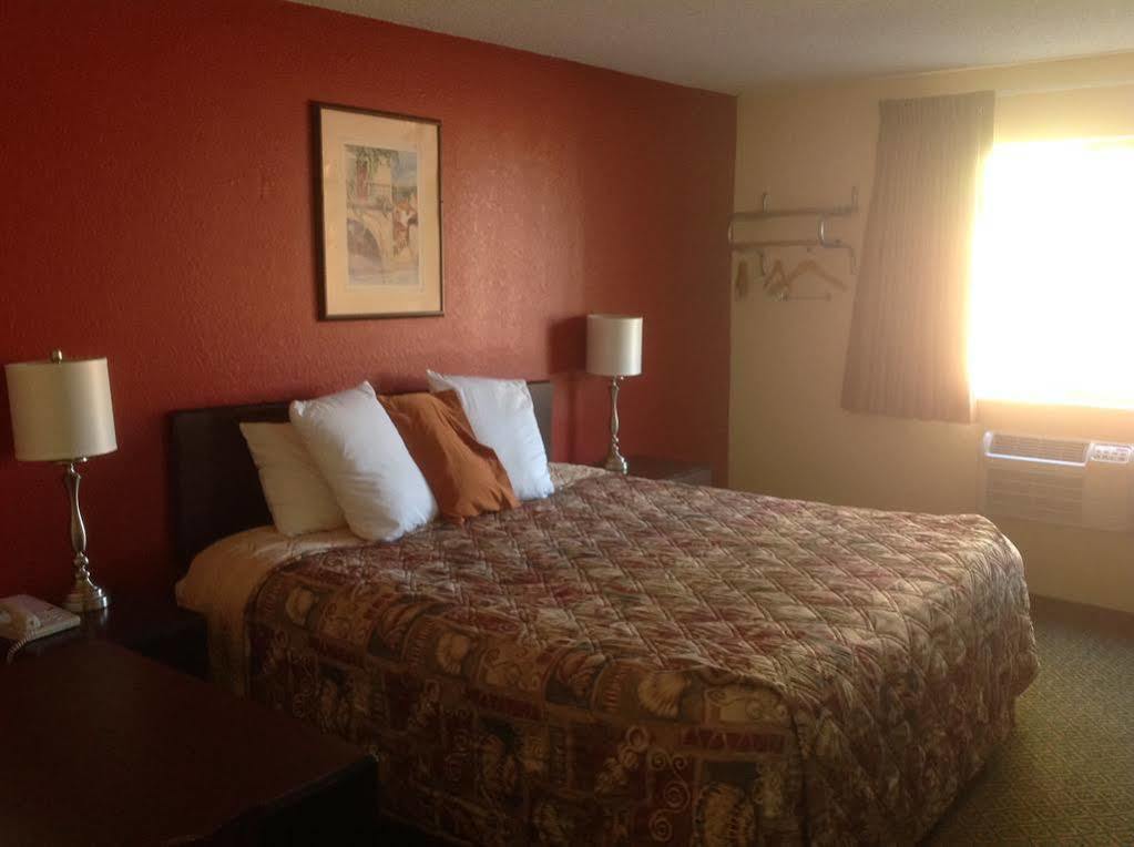 Rodeway Inn Benton Extérieur photo